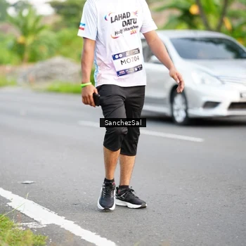 Runner Photo 7701325