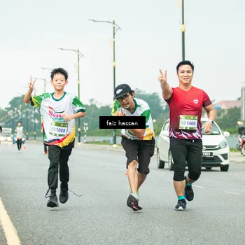 Runner Photo 7701326