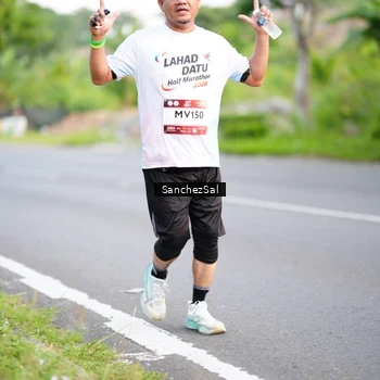 Runner Photo 7701329