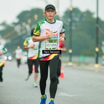 Runner Photo 7701333
