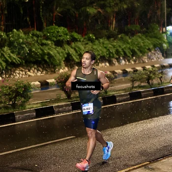 Runner Photo 7701341