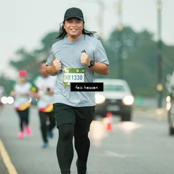 Runner Photo 7701345