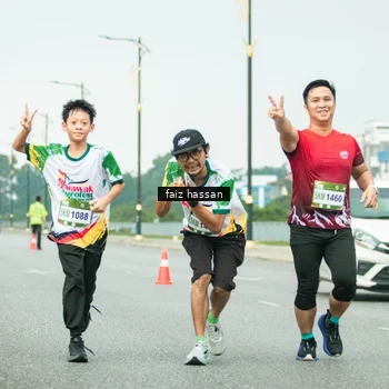 Runner Photo 7701347