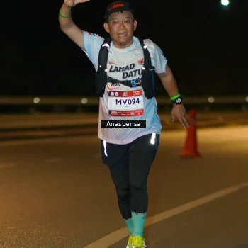 Runner Photo 7701354