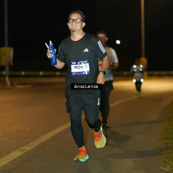 Runner Photo 7701363