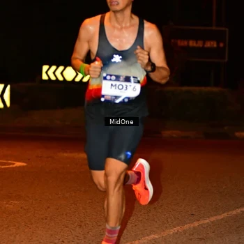 Runner Photo 7701395