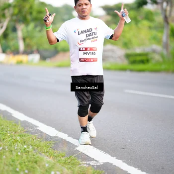 Runner Photo 7701400
