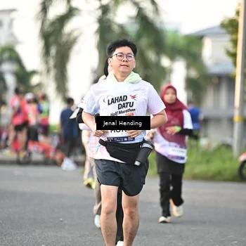 Runner Photo 7701422