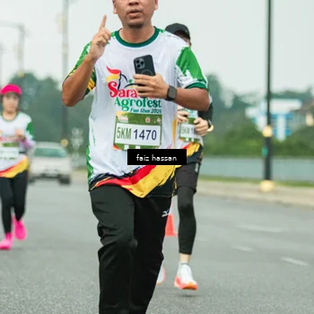 Runner Photo 7701429
