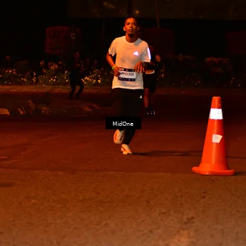 Runner Photo 7701437