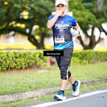 Runner Photo 7701441