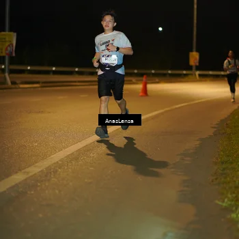 Runner Photo 7701448