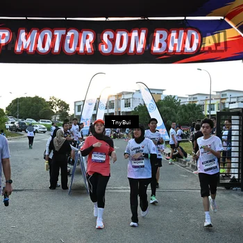 Runner Photo 7701456