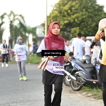 Runner Photo 7701530