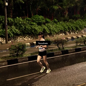 Runner Photo 7701543