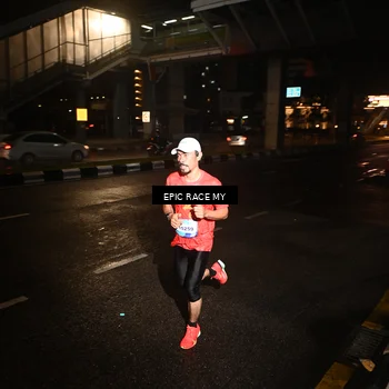 Runner Photo 7701548