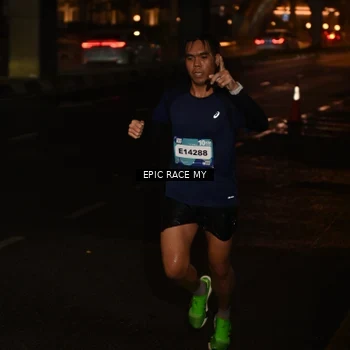 Runner Photo 7701562