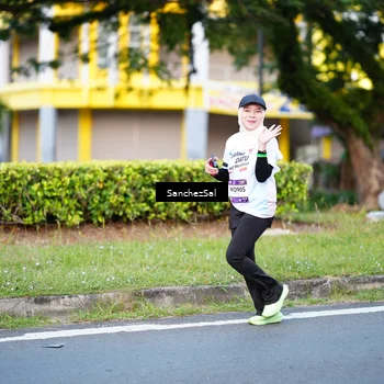 Runner Photo 7701574