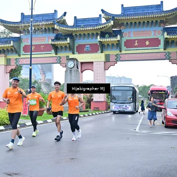 Runner Photo 7701578