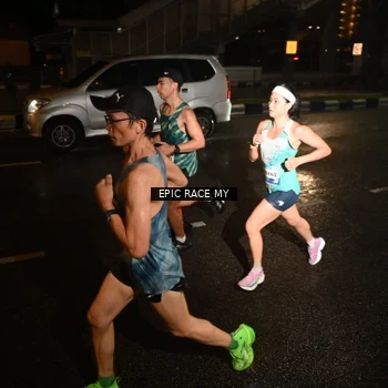 Runner Photo 7701579