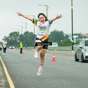 Runner Photo 7701580