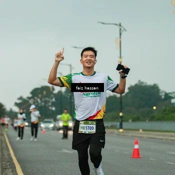 Runner Photo 7701581