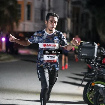 Runner Photo 7701589