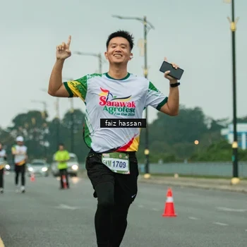 Runner Photo 7701602