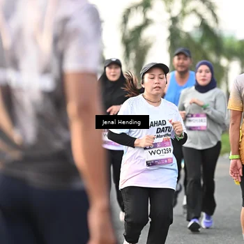 Runner Photo 7701625