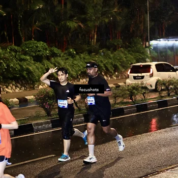 Runner Photo 7701636