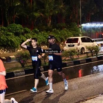 Runner Photo 7701638