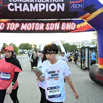Runner Photo 7701640