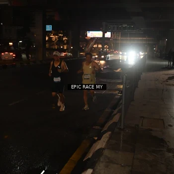 Runner Photo 7701642