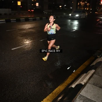 Runner Photo 7701645