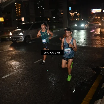 Runner Photo 7701647