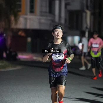 Runner Photo 7701652