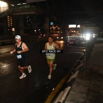 Runner Photo 7701657