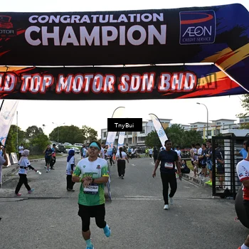 Runner Photo 7701665