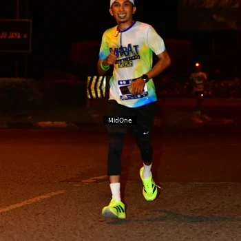 Runner Photo 7701685