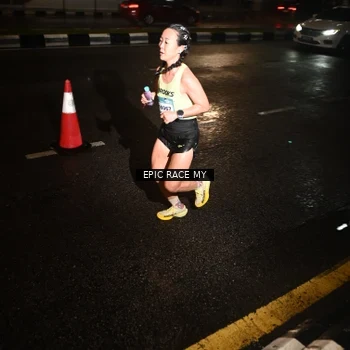 Runner Photo 7701687