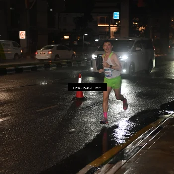 Runner Photo 7701691