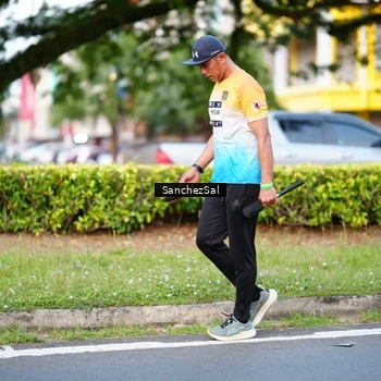 Runner Photo 7701698