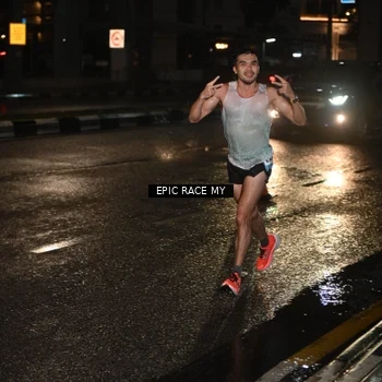 Runner Photo 7701708
