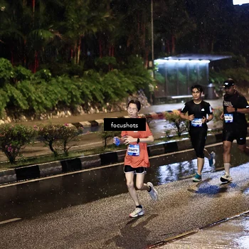 Runner Photo 7701716