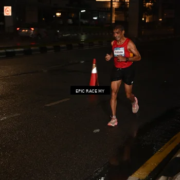 Runner Photo 7701719