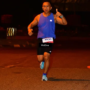 Runner Photo 7701736