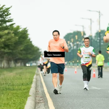 Runner Photo 7701746