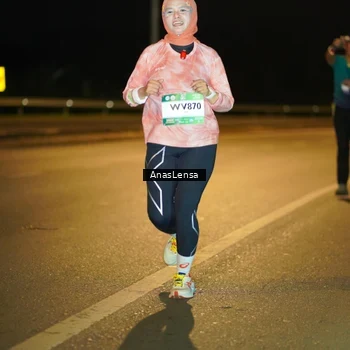Runner Photo 7701757