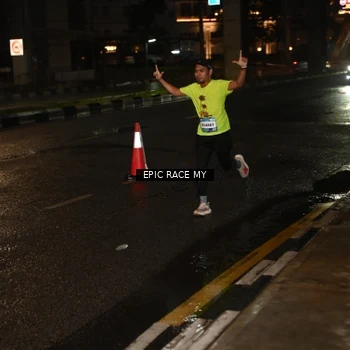 Runner Photo 7701784