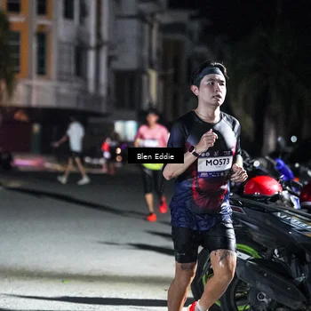Runner Photo 7701790